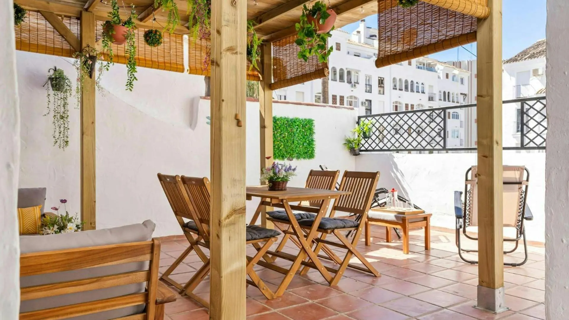 Encantador Piso Andaluz En Benalmádena Apartman
