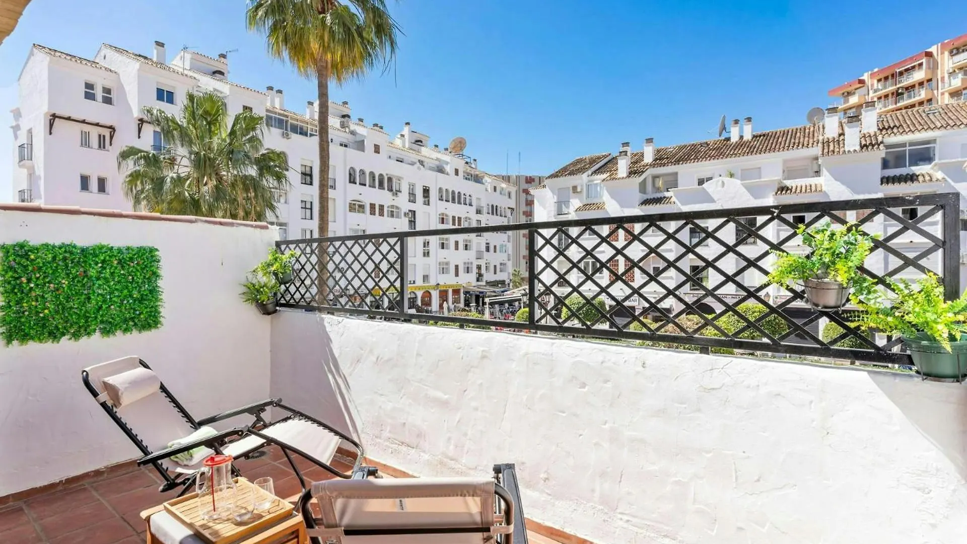 Encantador Piso Andaluz En Benalmádena Spanyolország