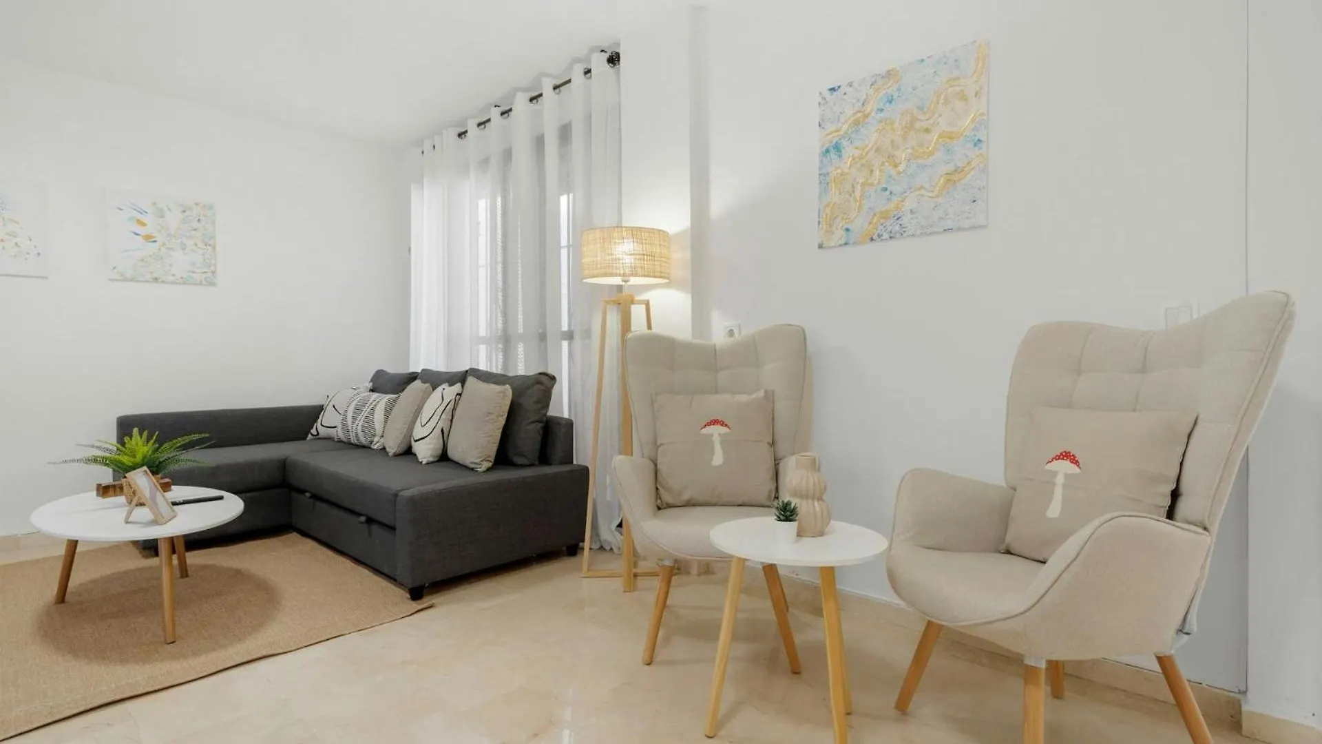 Encantador Piso Andaluz En Benalmádena Hiszpania