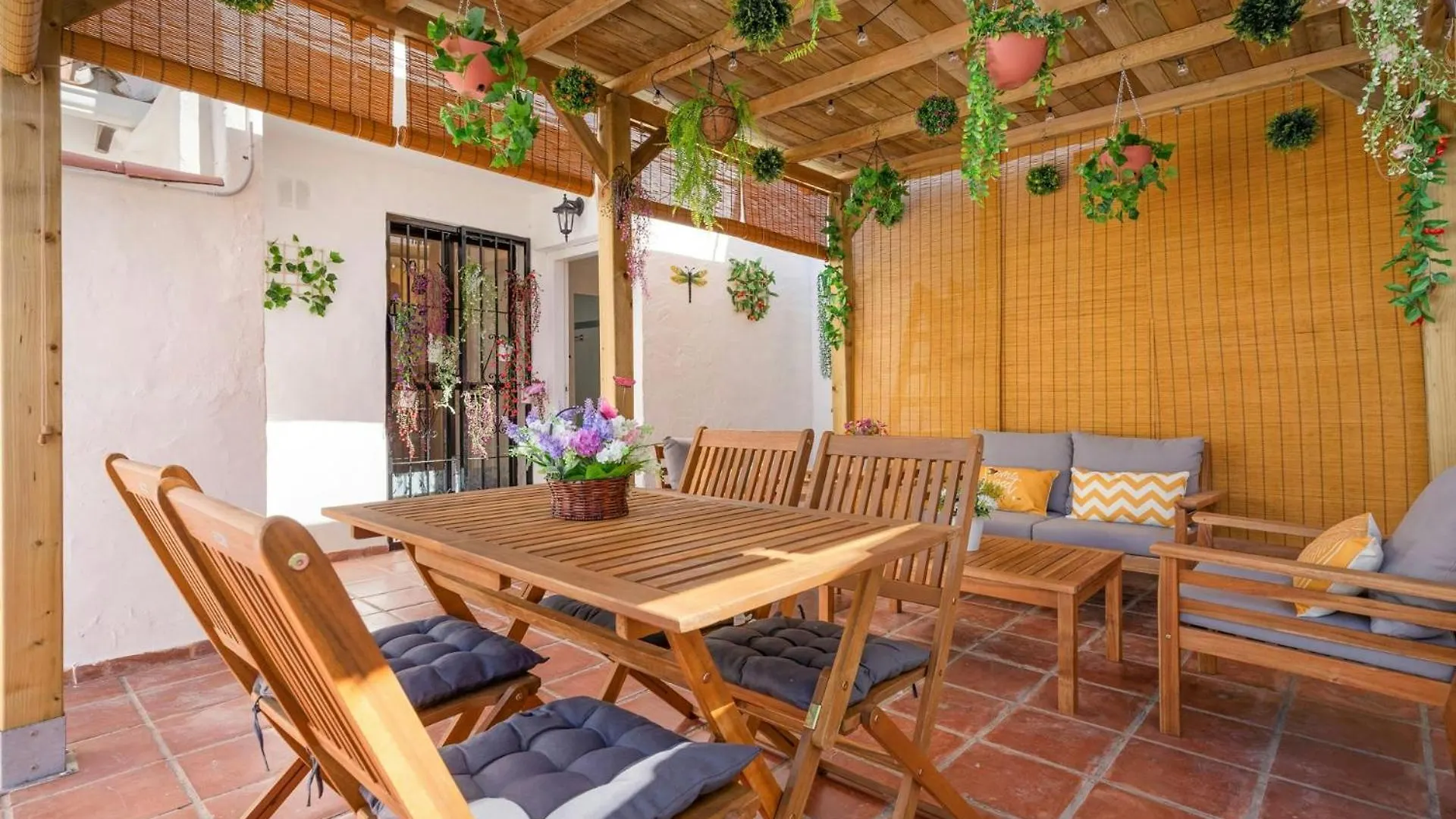 Encantador Piso Andaluz En Benalmádena 0*,  España